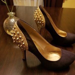 Ashley Stewart Black and gold spiked heels 9W
